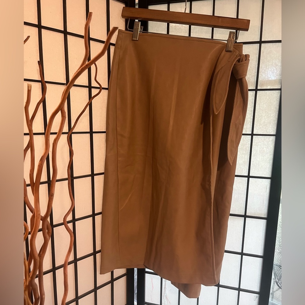 NWT Avec Les Filles Camel Pencil Skirt